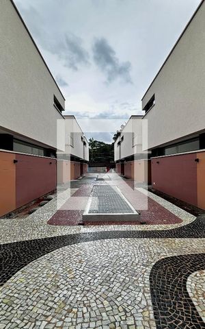 Casa de condomínio à venda com 531m², 4 quartos e 4 vagasÁrea Comum