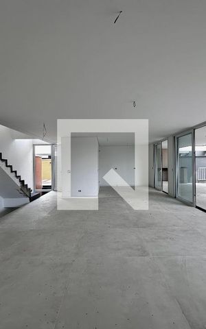 Casa de condomínio à venda com 531m², 4 quartos e 4 vagasSala