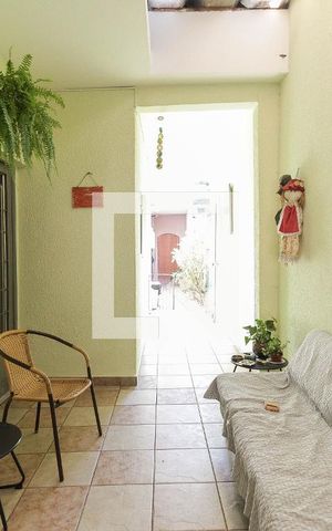 Casa à venda com 376m², 4 quartos e 4 vagas Casa à venda com 376m², 4 quartos e 4 vagasÁrea Externa
