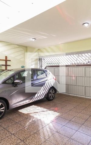 Casa à venda com 376m², 4 quartos e 4 vagas Casa à venda com 376m², 4 quartos e 4 vagasGaragem