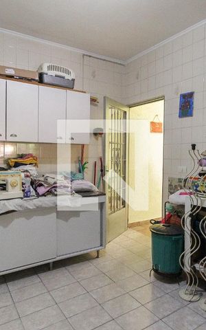 Casa à venda com 376m², 4 quartos e 4 vagas Casa à venda com 376m², 4 quartos e 4 vagasÁrea de Serviço