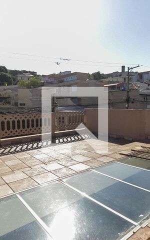 Casa à venda com 376m², 4 quartos e 4 vagas Casa à venda com 376m², 4 quartos e 4 vagasVaranda da Suíte