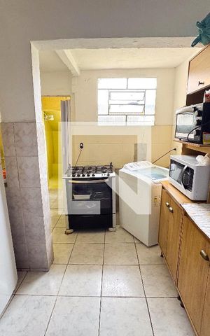 Casa de condomínio à venda com 360m², 3 quartos e 4 vagas Casa de condomínio à venda com 360m², 3 quartos e 4 vagasCozinha