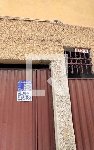 Casa de condomínio à venda com 360m², 3 quartos e 4 vagas Casa de condomínio à venda com 360m², 3 quartos e 4 vagasPlaca