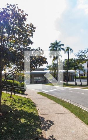Casa de condomínio à venda com 360m², 4 quartos e 4 vagasEntrada