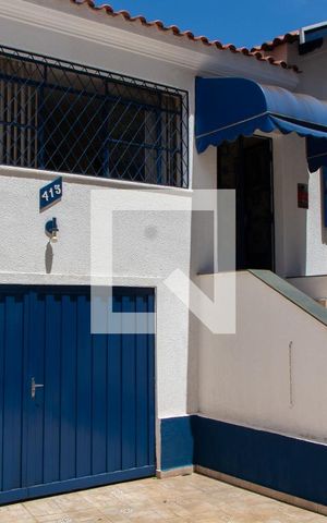 Casa para alugar com 165m², 2 quartos e 6 vagas Casa para alugar com 165m², 2 quartos e 6 vagasÁREA EXTERNA FRENTE