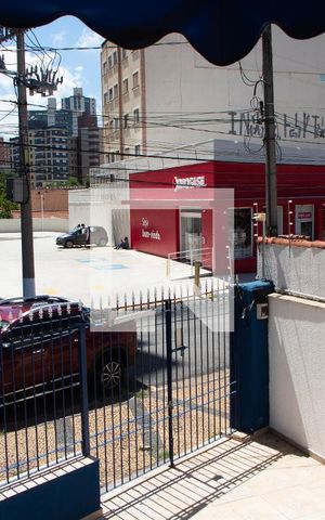 Casa para alugar com 165m², 2 quartos e 6 vagas Casa para alugar com 165m², 2 quartos e 6 vagasVISTA DA SALA