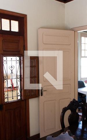 Casa para alugar com 165m², 2 quartos e 6 vagas Casa para alugar com 165m², 2 quartos e 6 vagasSALA DE TV