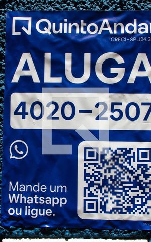 Casa para alugar com 165m², 2 quartos e 6 vagas Casa para alugar com 165m², 2 quartos e 6 vagasFACHADA