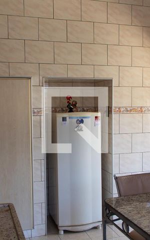 Casa para alugar com 165m², 2 quartos e 6 vagas Casa para alugar com 165m², 2 quartos e 6 vagasCOZINHA