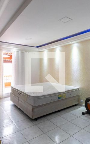 Casa à venda com 200m², 5 quartos e 2 vagas Casa à venda com 200m², 5 quartos e 2 vagasQuarto Suíte