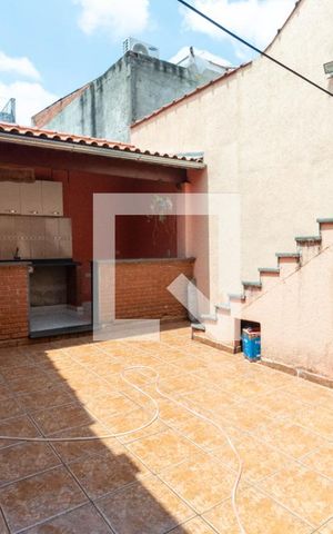 Casa à venda com 200m², 5 quartos e 2 vagas Casa à venda com 200m², 5 quartos e 2 vagasQuintal