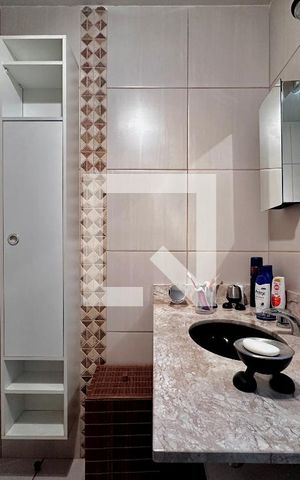 Apartamento à venda com 60m², 1 quarto e 1 vaga Apartamento à venda com 60m², 1 quarto e 1 vagaBanheiro
