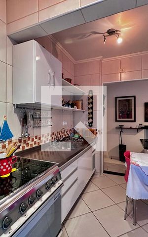 Apartamento à venda com 60m², 1 quarto e 1 vaga Apartamento à venda com 60m², 1 quarto e 1 vagaCozinha