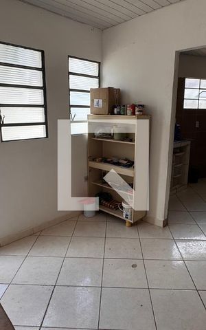 Casa à venda com 568m², 11 quartos e 3 vagas Casa à venda com 568m², 11 quartos e 3 vagasSala - Casa 1