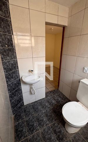 Casa à venda com 568m², 11 quartos e 3 vagas Casa à venda com 568m², 11 quartos e 3 vagasBanheiro do Quarto 1 Casa 3