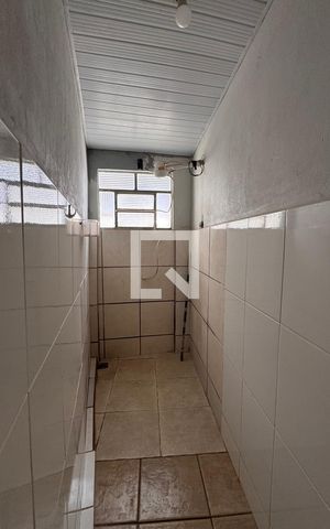 Casa à venda com 568m², 11 quartos e 3 vagas Casa à venda com 568m², 11 quartos e 3 vagasBanheiro Casa 2