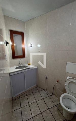 Casa à venda com 568m², 11 quartos e 3 vagas Casa à venda com 568m², 11 quartos e 3 vagasBanheiro do Quarto 2 Casa 3