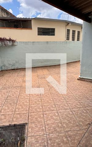 Casa à venda com 568m², 11 quartos e 3 vagas Casa à venda com 568m², 11 quartos e 3 vagasÁrea Externa