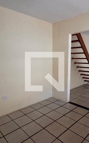 Casa à venda com 568m², 11 quartos e 3 vagas Casa à venda com 568m², 11 quartos e 3 vagasCozinha Casa 3