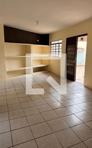 Casa à venda com 568m², 11 quartos e 3 vagas Casa à venda com 568m², 11 quartos e 3 vagasSala Casa 3