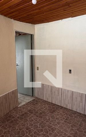 Casa à venda com 568m², 11 quartos e 3 vagas Casa à venda com 568m², 11 quartos e 3 vagasQuarto 2 - Casa 2