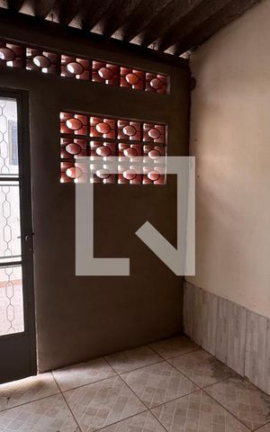 Casa à venda com 568m², 11 quartos e 3 vagas Casa à venda com 568m², 11 quartos e 3 vagasÁrea de Serviço - Casa 2