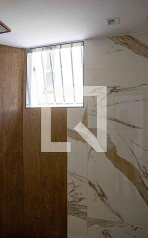 Apartamento à venda com 70m², 3 quartos e sem vaga Apartamento à venda com 70m², 3 quartos e sem vagaBanheiro