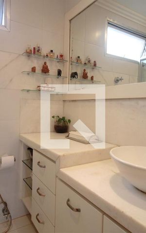 Apartamento à venda com 278m², 5 quartos e 3 vagasBanheiro da Suíte