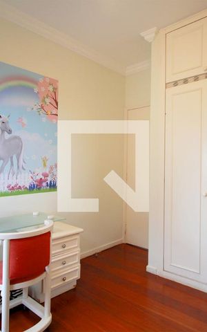Apartamento à venda com 278m², 5 quartos e 3 vagasQuarto 4
