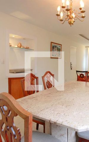 Apartamento à venda com 278m², 5 quartos e 3 vagasSala