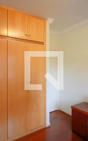 Apartamento à venda com 278m², 5 quartos e 3 vagasQuarto 2