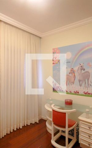 Apartamento à venda com 278m², 5 quartos e 3 vagasQuarto 4