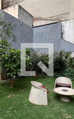 Studio à venda com 27m², 1 quarto e sem vaga Studio à venda com 27m², 1 quarto e sem vagaÁrea comum