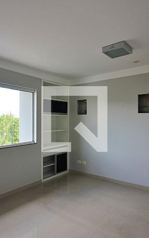 Casa à venda com 260m², 4 quartos e 4 vagasSuíte 4