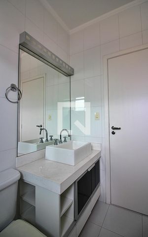 Casa à venda com 260m², 4 quartos e 4 vagasSuíte 1 Banheiro