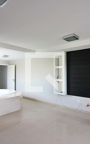 Casa à venda com 260m², 4 quartos e 4 vagasSuíte 4