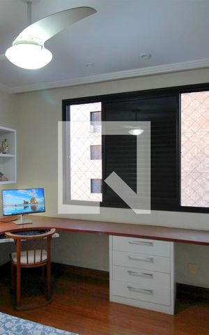 Apartamento à venda com 203m², 4 quartos e 3 vagasQuarto 3