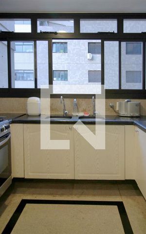 Apartamento à venda com 203m², 4 quartos e 3 vagasCozinha