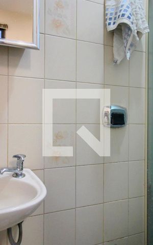 Apartamento à venda com 203m², 4 quartos e 3 vagasBanheiro de serviço