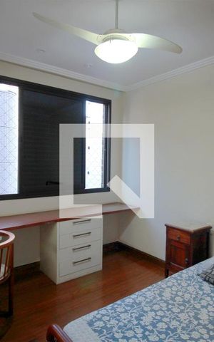 Apartamento à venda com 203m², 4 quartos e 3 vagasQuarto 3