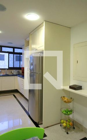 Apartamento à venda com 203m², 4 quartos e 3 vagasCozinha