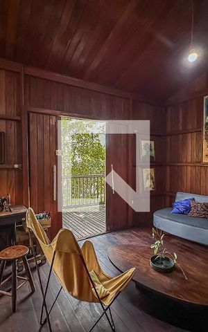 Casa à venda com 100m², 1 quarto e sem vaga Casa à venda com 100m², 1 quarto e sem vagaSala
