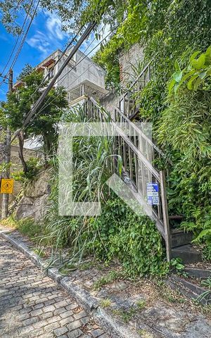 Casa à venda com 100m², 1 quarto e sem vaga Casa à venda com 100m², 1 quarto e sem vagaEntrada