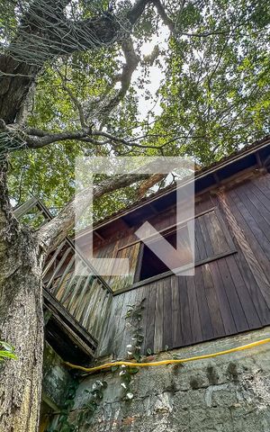 Casa à venda com 100m², 1 quarto e sem vaga Casa à venda com 100m², 1 quarto e sem vagaFachada
