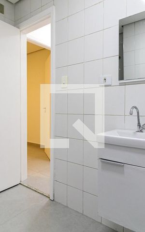 Apartamento para alugar com 45m², 2 quartos e sem vaga Apartamento para alugar com 45m², 2 quartos e sem vagaBanheiro