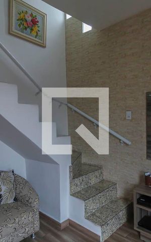 Casa à venda com 180m², 7 quartos e 1 vaga Casa à venda com 180m², 7 quartos e 1 vagaSala 1