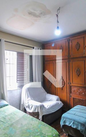 Casa à venda com 180m², 7 quartos e 1 vaga Casa à venda com 180m², 7 quartos e 1 vagaQuarto 5