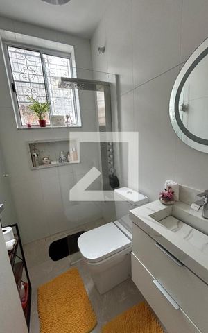Casa à venda com 84m², 3 quartos e 1 vagaBanheiro 2