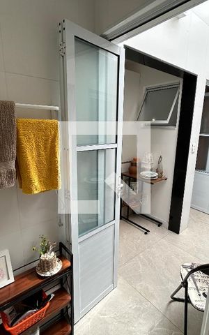 Casa à venda com 84m², 3 quartos e 1 vagaBanheiro 1